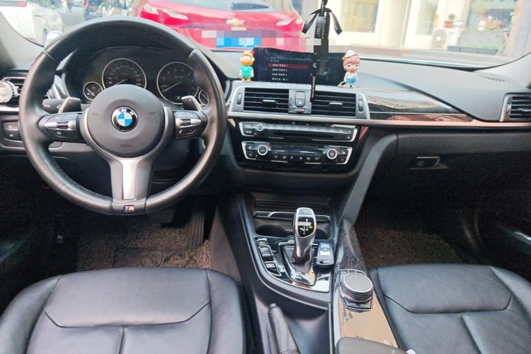Used BMW 3 Series 2017 330Li M Sport Edition Center Console