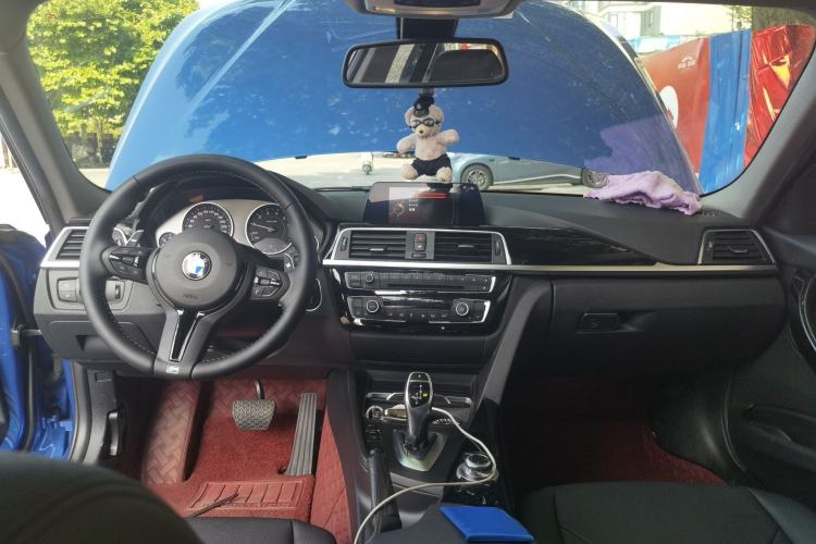 Used BMW 3 Series 2017 320Li M Sport Edition Center Console