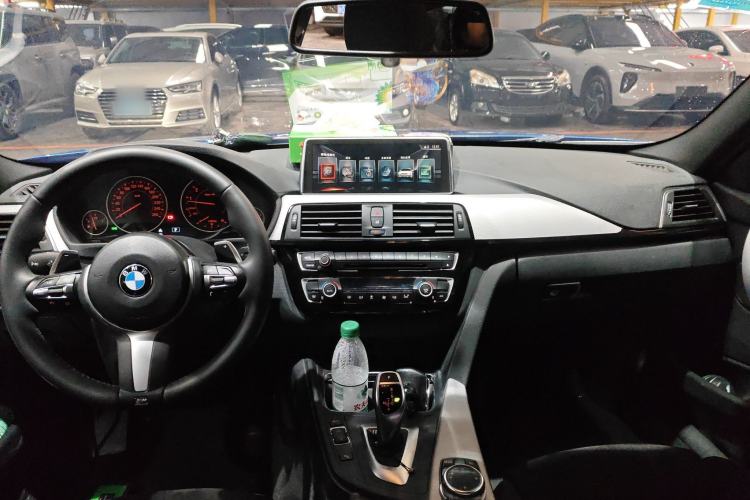 Used BMW 3 Series 2017 320i M Sport Center Console