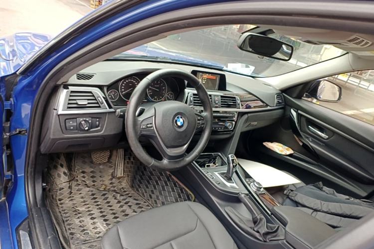 Used BMW 3 Series 2017 320Li M Sport Edition Center Console