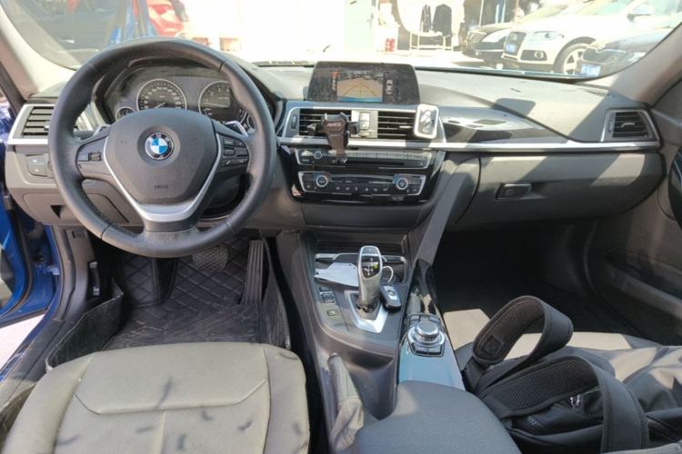 Used BMW 3 Series 2017 320Li M Sport Edition Center Console