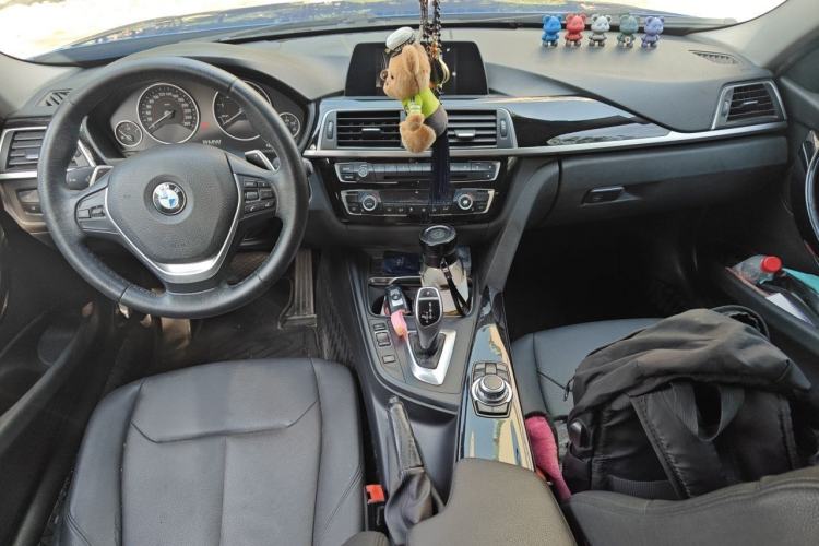 Used BMW 3 Series 2017 320Li M Sport Edition Center Console