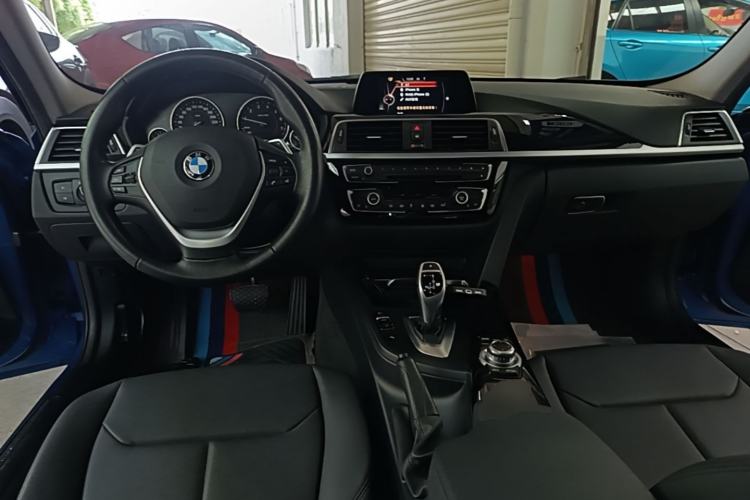 Used BMW 3 Series 2017 320Li M Sport Edition Center Console