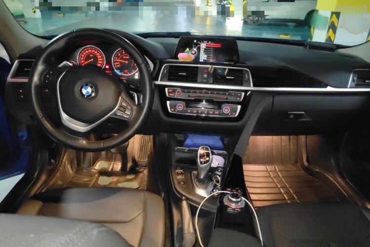 Used BMW 3 Series 2017 320Li M Sport Edition Center Console