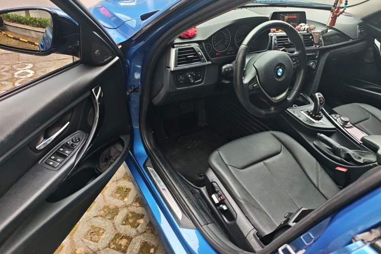 Used BMW 3 Series 2017 320Li M Sport Edition Driver Seat