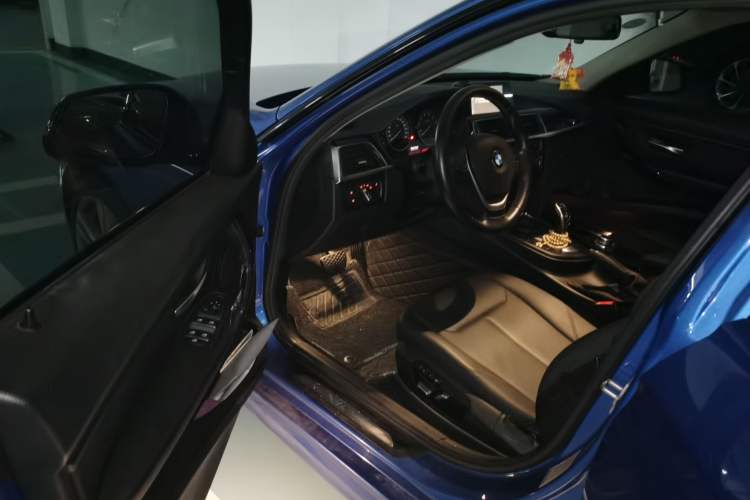 Used BMW 3 Series 2017 320Li M Sport Edition Driver Seat