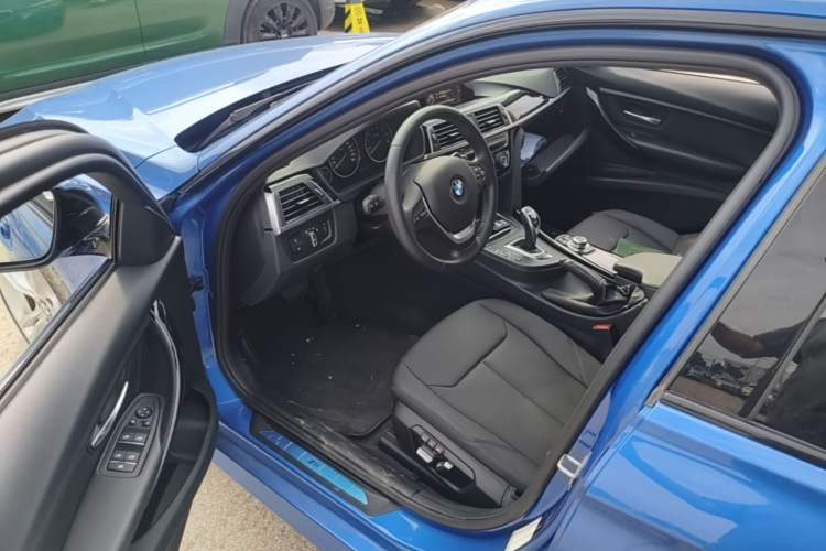 Used BMW 3 Series 2017 320Li M Sport Edition Driver Seat