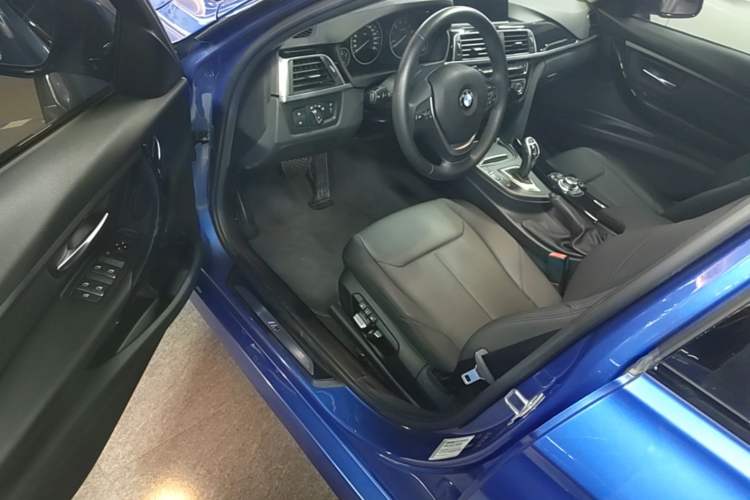 Used BMW 3 Series 2017 320Li M Sport Edition Driver Seat