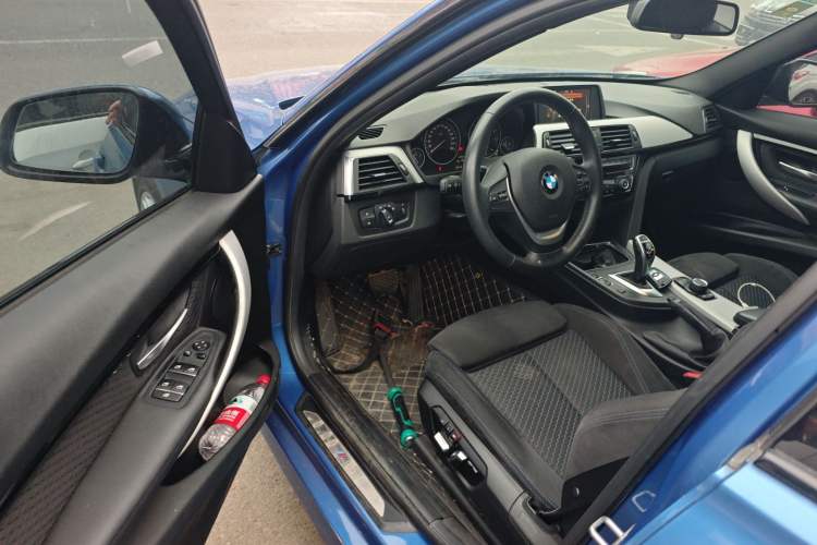 Used BMW 3 Series 2017 320i M Sport Driver Seat
