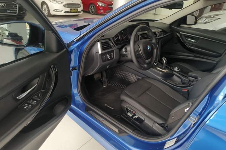 Used BMW 3 Series 2017 320Li M Sport Edition Driver Seat