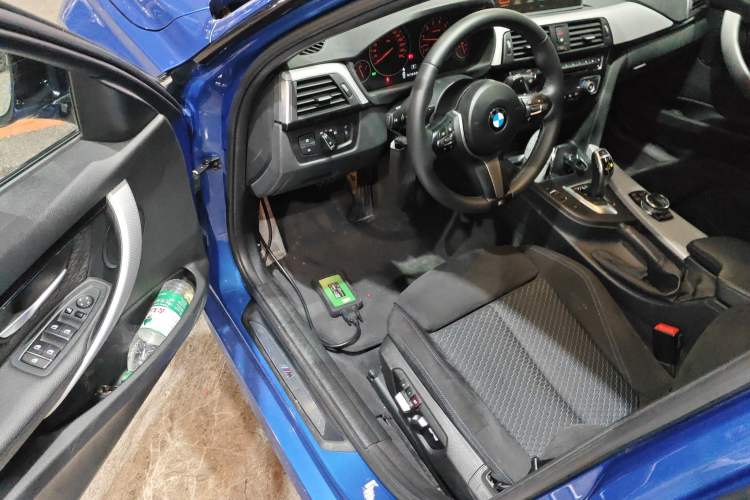 Used BMW 3 Series 2017 320i M Sport Driver Seat