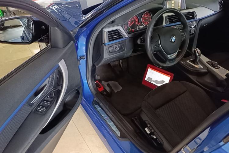 Used BMW 3 Series 2017 320i M Sport Driver Seat