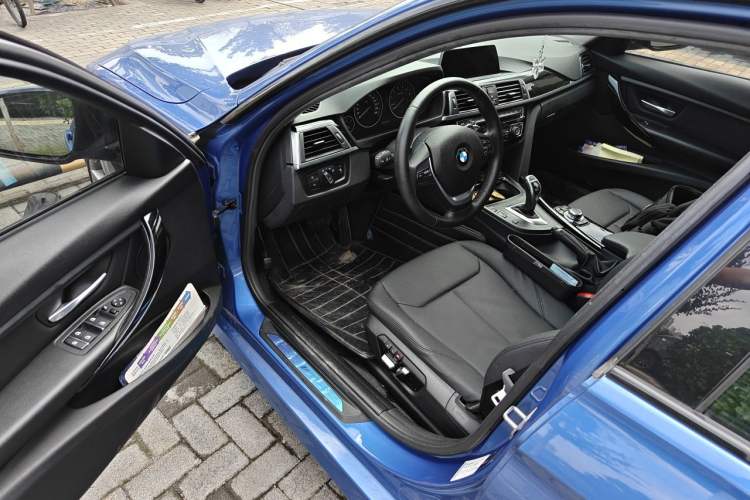 Used BMW 3 Series 2017 320Li M Sport Edition Driver Seat