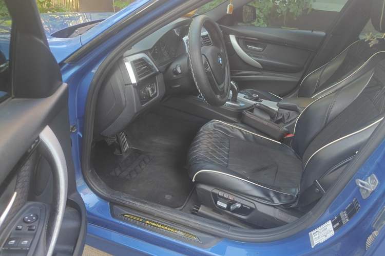 Used BMW 3 Series 2017 320i M Sport Driver Seat