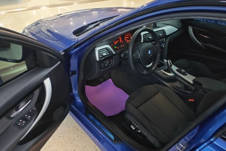 Used BMW 3 Series 2017 320i M Sport Driver Seat
