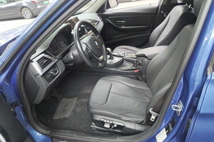 Used BMW 3 Series 2017 320Li M Sport Edition Driver Seat