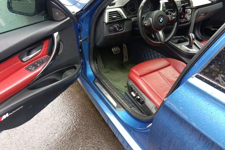 Used BMW 3 Series 2017 330i M Sport Edition Driver Seat