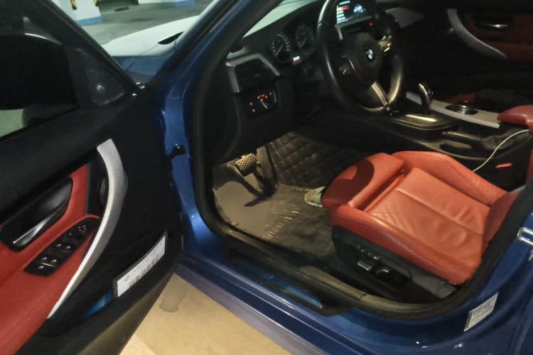 Used BMW 3 Series 2017 330i M Sport Edition Driver Seat
