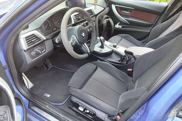 Used BMW 3 Series 2017 320i M Sport Driver Seat