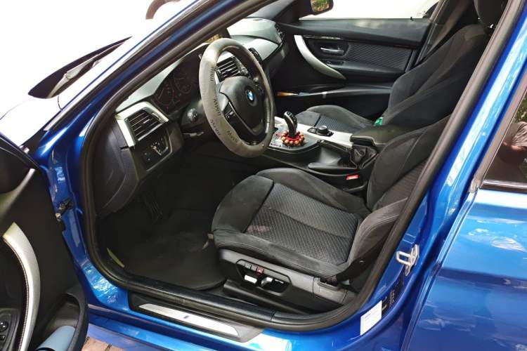 Used BMW 3 Series 2017 320i M Sport Driver Seat