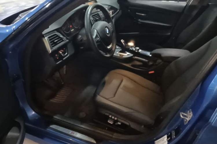 Used BMW 3 Series 2017 320Li M Sport Edition Driver Seat