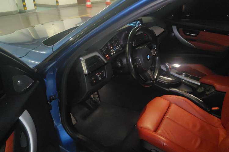 Used BMW 3 Series 2017 330i M Sport Edition Driver Seat