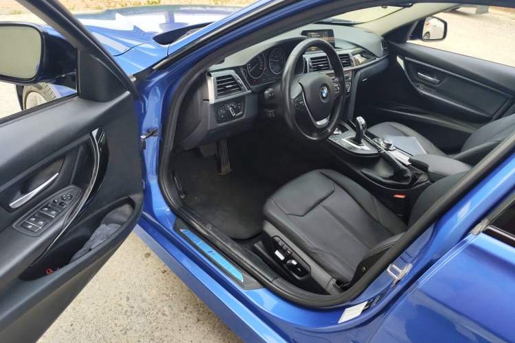 Used BMW 3 Series 2017 320Li M Sport Edition Driver Seat