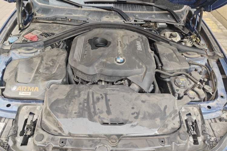 Used BMW 3 Series 2017 320i M Sport Engine Bay