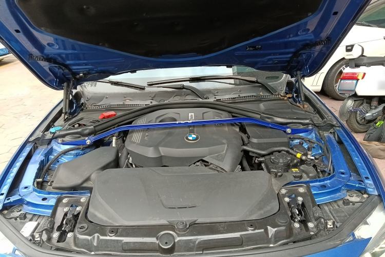 Used BMW 3 Series 2017 320i M Sport Engine Bay