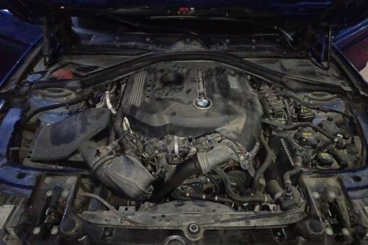Used BMW 3 Series 2017 320i M Sport Engine Bay