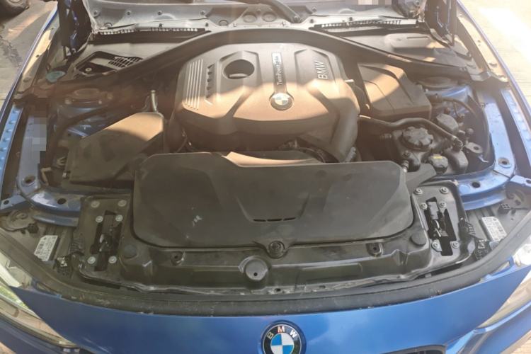 Used BMW 3 Series 2017 320i M Sport Engine Bay