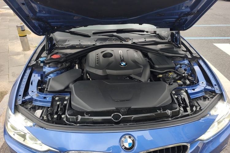 Used BMW 3 Series 2017 320i M Sport Engine Bay