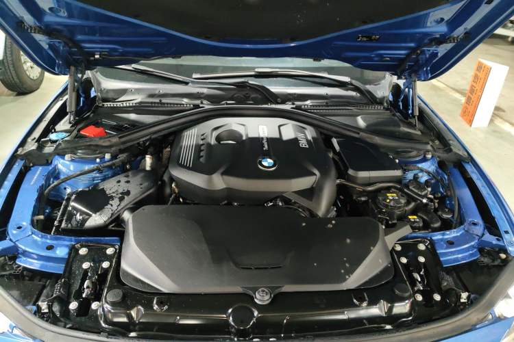 Used BMW 3 Series 2017 320Li M Sport Edition Engine Bay