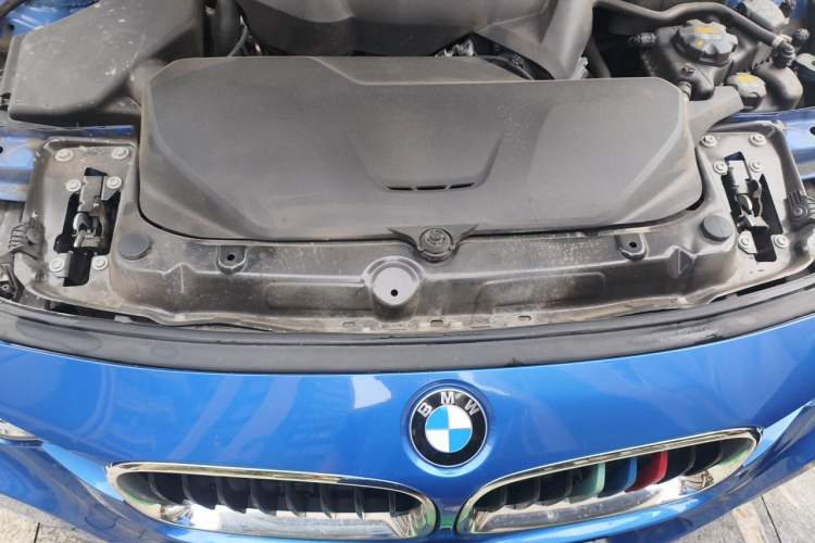 Used BMW 3 Series 2017 330i M Sport Edition Engine Bay