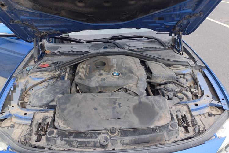 Used BMW 3 Series 2017 320i M Sport Engine Bay