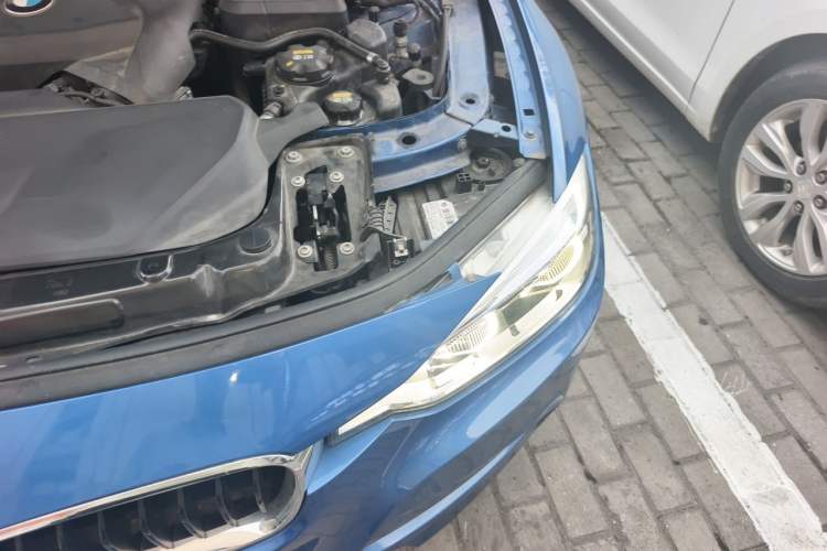 Used BMW 3 Series 2017 320Li M Sport Edition Engine Bay Left