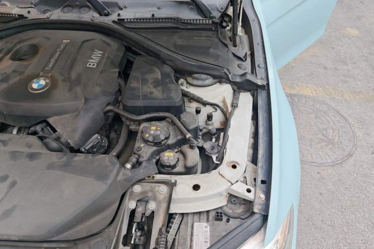 Used BMW 3 Series 2017 330Li M Sport Edition Engine Bay Left