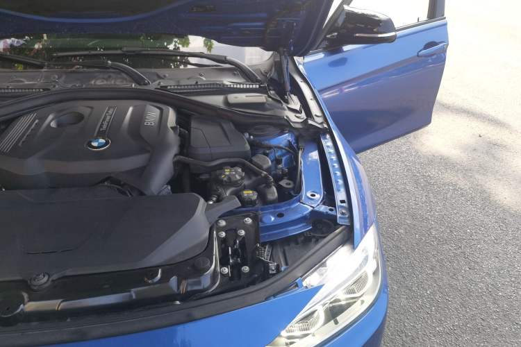 Used BMW 3 Series 2017 320Li M Sport Edition Engine Bay Left