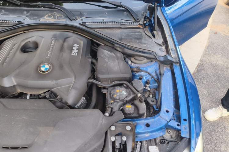 Used BMW 3 Series 2017 330Li M Sport Edition Engine Bay Left