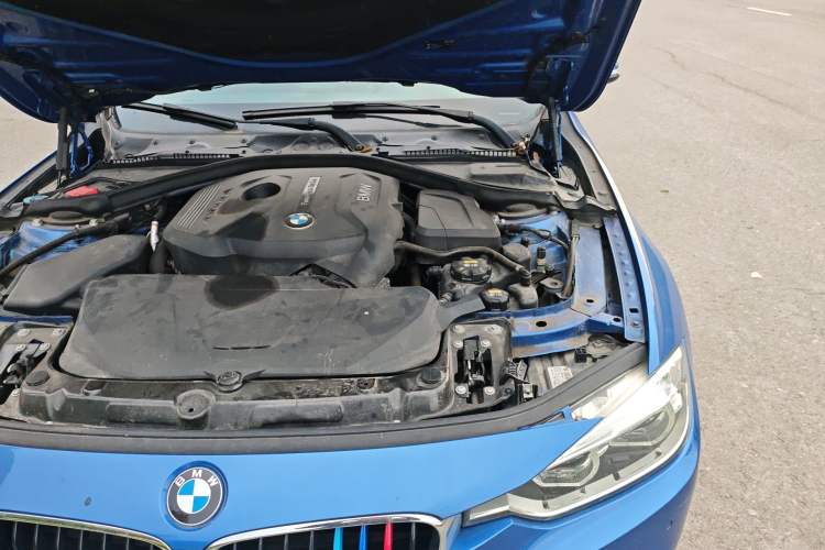 Used BMW 3 Series 2017 320i M Sport Engine Bay Left