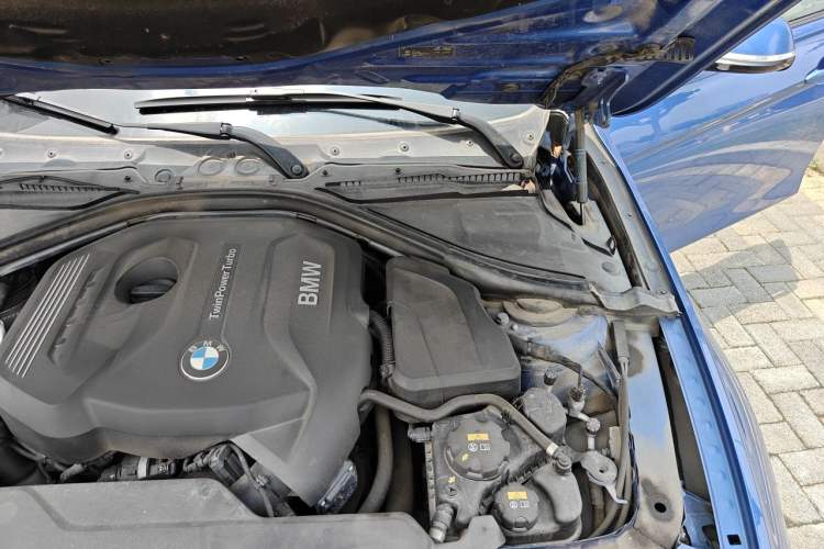 Used BMW 3 Series 2017 320Li M Sport Edition Engine Bay Left
