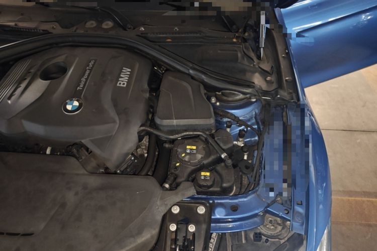 Used BMW 3 Series 2017 320i M Sport Engine Bay Left