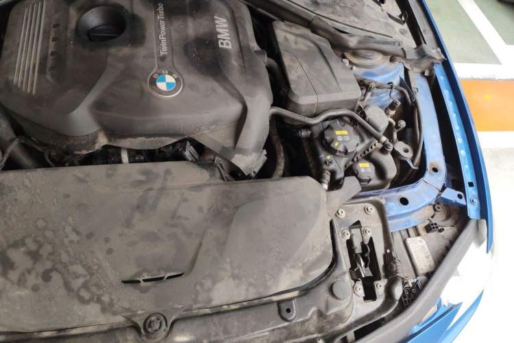 Used BMW 3 Series 2017 320i M Sport Engine Bay Left