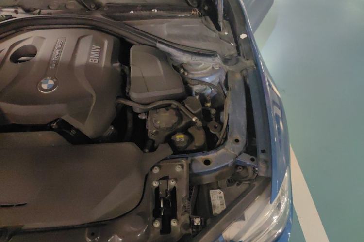 Used BMW 3 Series 2017 330i M Sport Edition Engine Bay Left