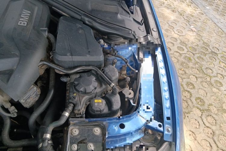 Used BMW 3 Series 2017 320i M Sport Engine Bay Left