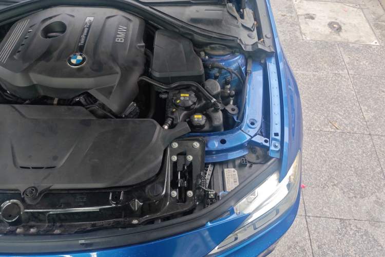 Used BMW 3 Series 2017 320Li M Sport Edition Engine Bay Left