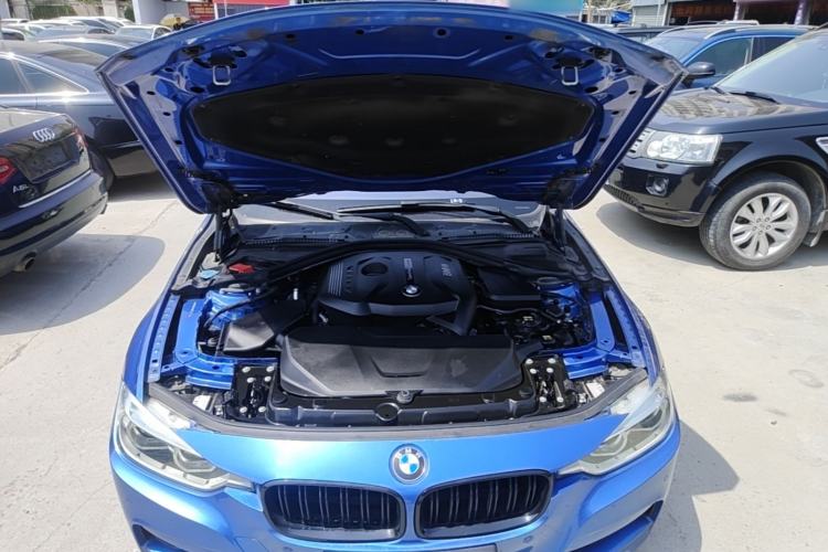 Used BMW 3 Series 2017 320i M Sport Engine Bay