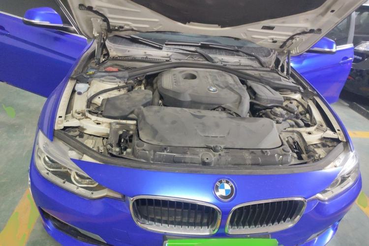 Used BMW 3 Series 2017 320Li Fashion Model Engine Bay