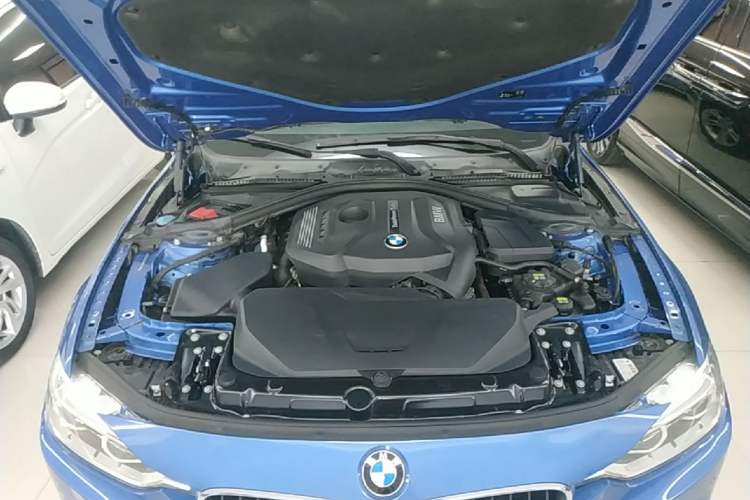 Used BMW 3 Series 2017 320Li M Sport Edition Engine Bay