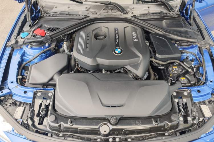 Used BMW 3 Series 2017 320Li M Sport Edition Engine Bay